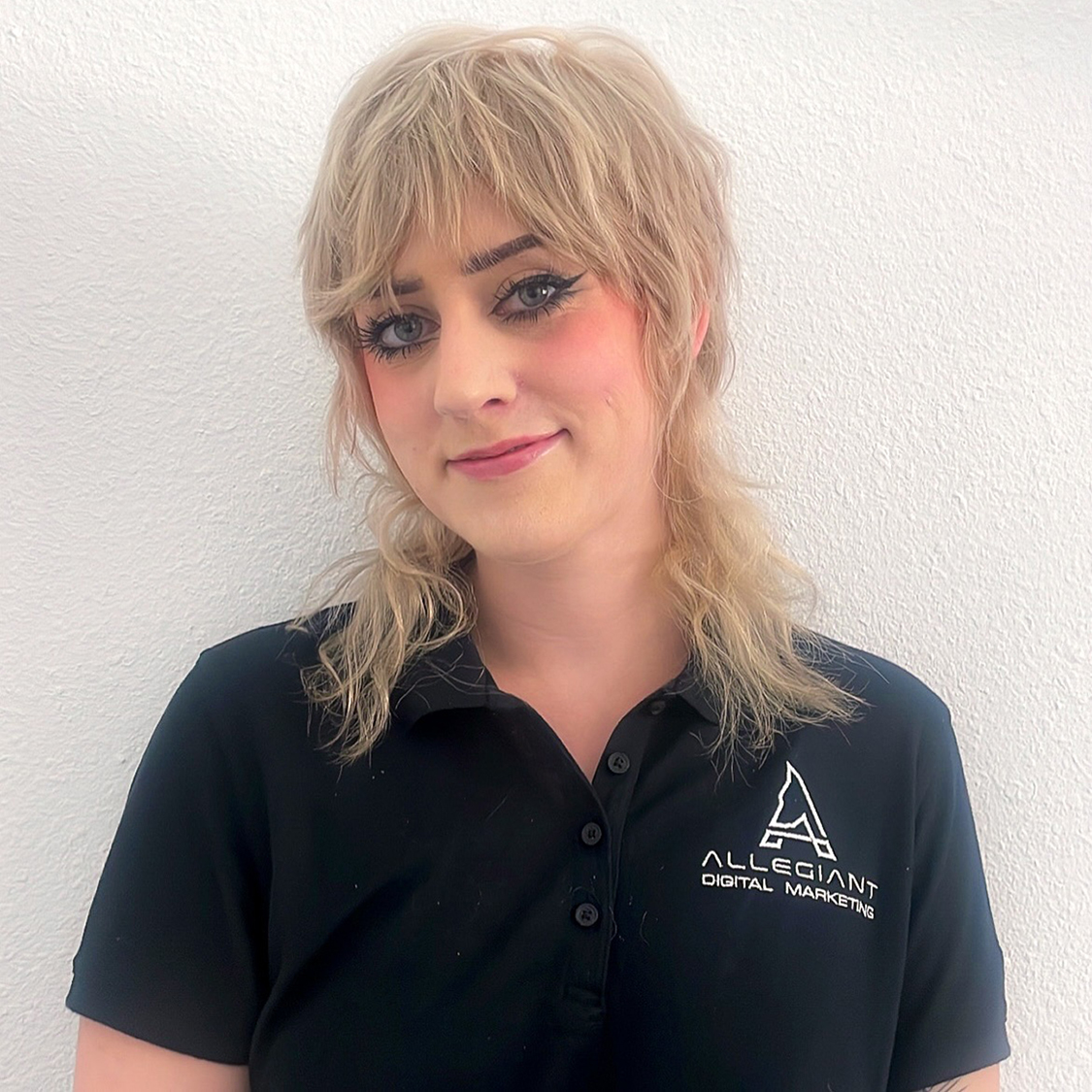 Sydney Vragel Content Specialist for Allegiant Digital Marketing Before Photo